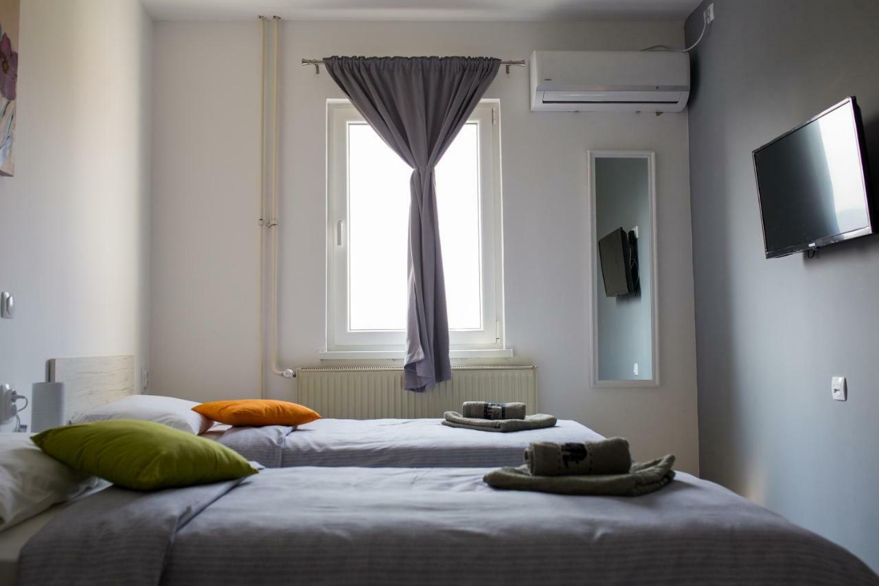 Auberge de jeunesse La Casa à Ni Extérieur photo